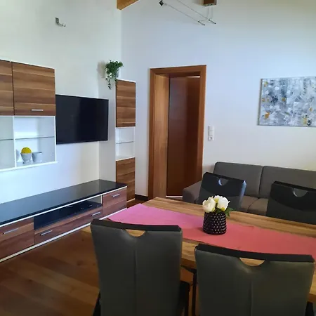 Apartment Emilia *