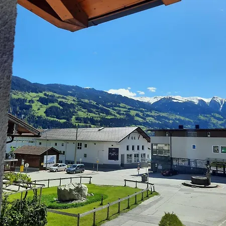 Apartman Emilia *